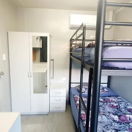 Palm Tree Backpackers Hostel Бандаберг Екстериор снимка
