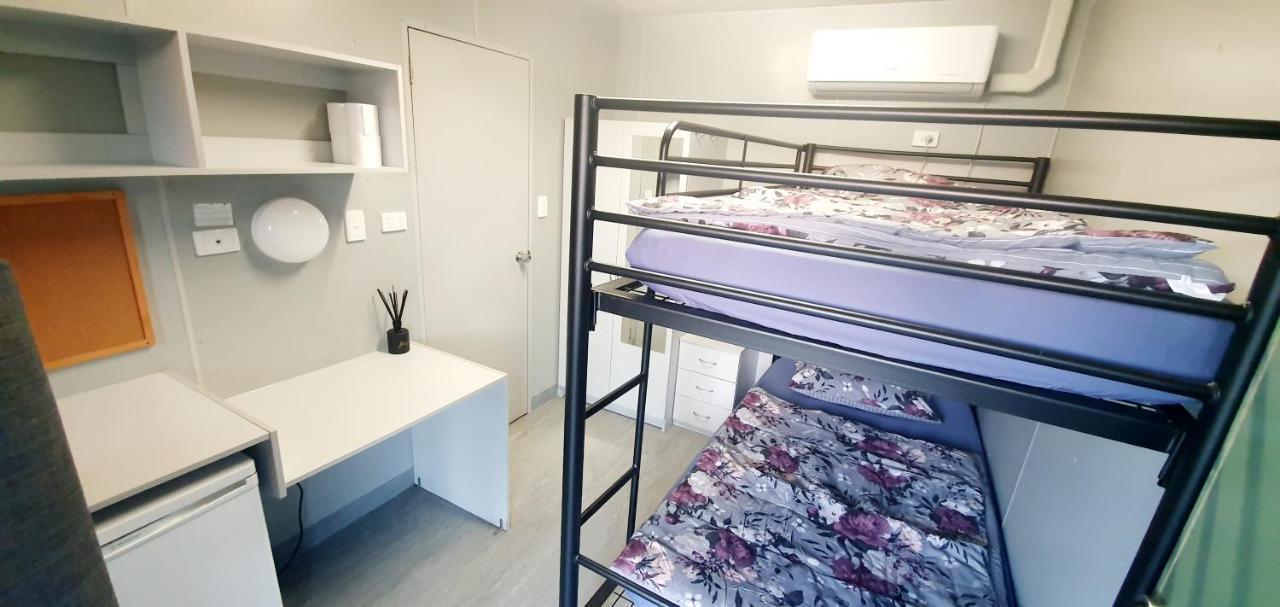 Palm Tree Backpackers Hostel Бандаберг Екстериор снимка