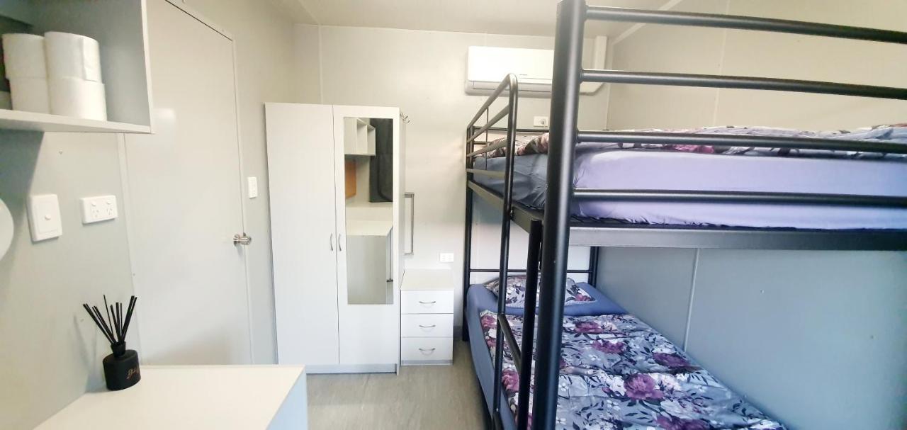 Palm Tree Backpackers Hostel Бандаберг Екстериор снимка