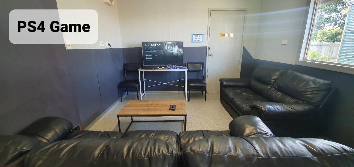 Palm Tree Backpackers Hostel Бандаберг Екстериор снимка